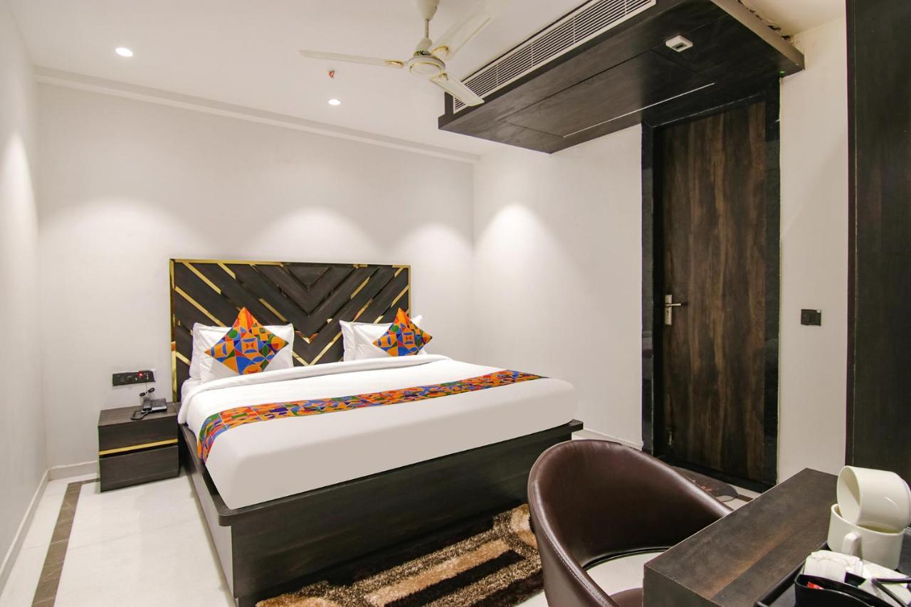 Fabhotel Greysky Ню Делхи Екстериор снимка
