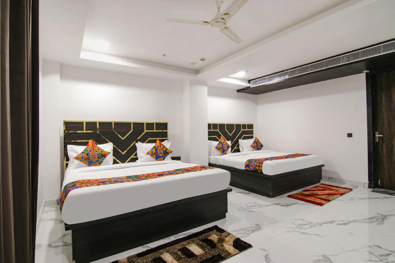 Fabhotel Greysky Ню Делхи Екстериор снимка
