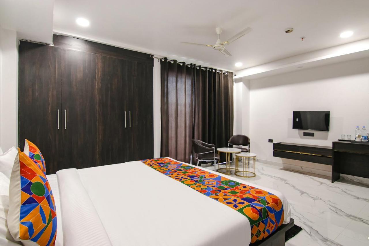 Fabhotel Greysky Ню Делхи Екстериор снимка